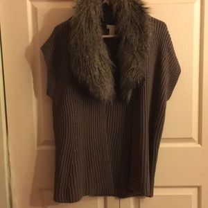 Knit Vest with removable fo-fur collar